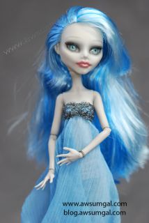 Jules~ ooak Ghoulia Dead Tired Monster High Repaint + Redress Doll by