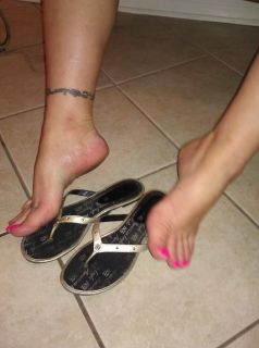 Used Trashed AE Flip Flops Well Worn Down Footprint Sandals Worn