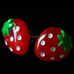 ke668 Strawberry stud earrings kitsch kawaii retro costume EMO