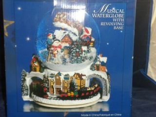 Kirkland Signature Musical Christmas Scene Snow or Water Globe w