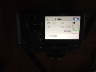 Canon EOS Rebel T2i 550D Digital SLR Camera Kit w EF s 18 55mm Is Lens