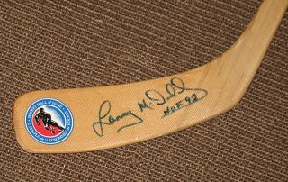 LANNY McDONALD Hall Of Fame Signed Hockey Stick   NHL Calgary Flames