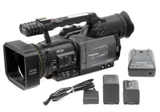 Panasonic AG DVX100B AG DVX100B 3CCD MiniDV Cinema Camcorder 328 Hours