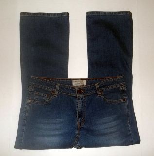Womens Juniors Levi Strauss Low Rise Boot Cut Size 15 Short Jeans