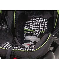 Graco SnugRide 35 Infant Car Seat Logan