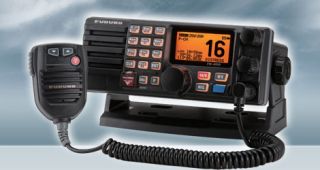 Brand New Furuno FM400 25 Watt VHF Marine Radio 16 Channel U s