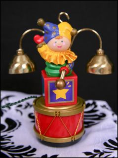 MR CHRISTMAS brass bell SANTAs MARCHING BAND nutcracker 1994 works