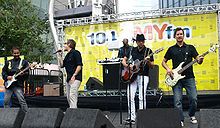 Sugar Ray 90s Band Rock Mark McGrath Music Tour Mariachi Shirt – M