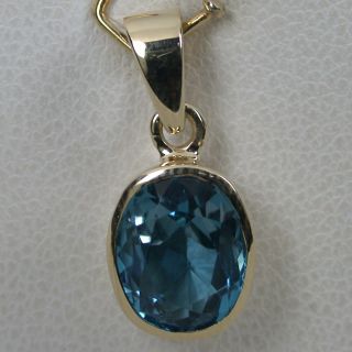 10 cts 14k Solid Yellow Gold Natural AAA London Blue Topaz Solitaire