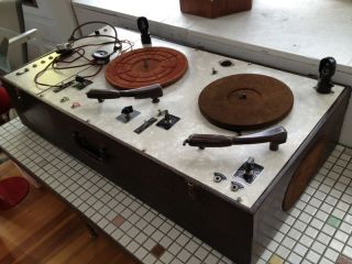 1940s 1950s Vintage Suitcase Double Record Player Turntable Portable