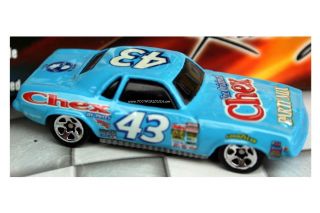 Hot Wheels Richard Petty #43 70 Plymouth Barracuda Chex & Salute to