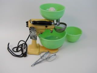Vintage Sunbeam Mixmaster Model 1 Mixer Juice Attachment Jadeite Bowls