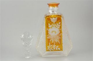 Crystal Glass Decanter with Floral Etching Designs A Glass Stopper