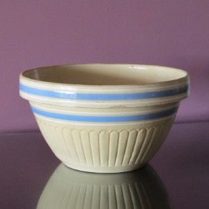 McCoy Yelloware Pie Crust Mixing Bowl Banded 424 11