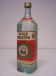 GOLDWASSER Destillat Likör ~ 23 karätigem Blattgold ~ 40 Vol.% ~ 0,7