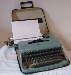 Mechanische Schreibmaschine Olivetti Lettera 22 mit Gewährleistung