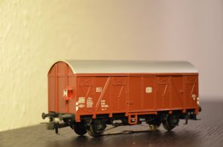 Märklin 4411   Gedeckter Güterwagen mit Schlusslicht   H0