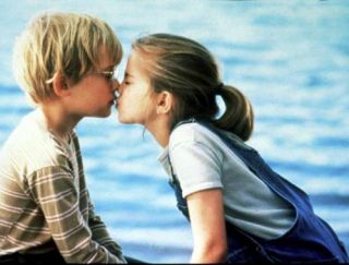 Der erste Kuss Thomas J. Sennett (Macaulay Culkin) und Vada