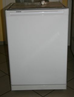Siemens Kühlschrank weiß Standgerät Unterbau 142L KT15RV20