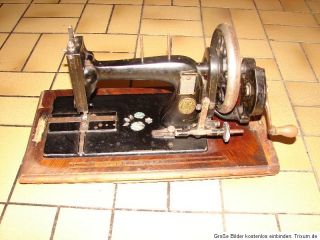 antike Nähmaschine Tischnähmaschine Holzhaube von Firma KAYSER ca