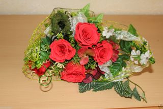 226. Strauß Gesteck Dekoartion Rosen Perlen Seidenblumen Brautstrauß