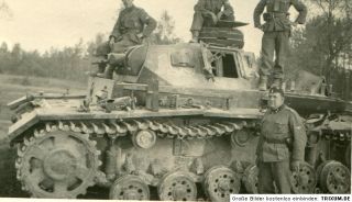 Top Foto Panzer III mit Rohrkrepierer un NSKK Soldaten ?? 9,7 x 6,2 cm