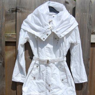 Sportliche weiße Jacke Übergangsjacke Nylon Parka Trench Mantel