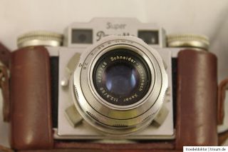Alte Kamera Braun Super Paxette mit 3 Objektiven Schneider Staeble