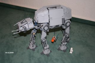 Kundenbildergalerie für LEGO Star Wars 10178   AT AT Walker mit Motor