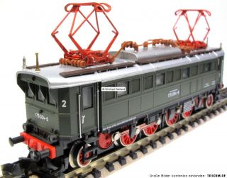 Das N Spur Modell einer schweren Güterzug E Lok der Baureihe 175 der