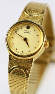 Damenuhr von Citizen imGoldlook. Durchmesser der Uhr ca. 16 mm. Länge