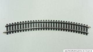Märklin 2231 – gebogenes Gleis R2424,6 mm, 30°