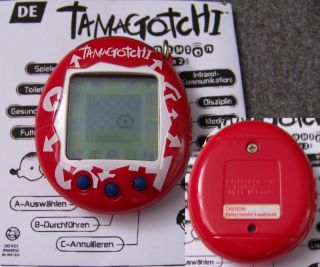 Bandai Tamagotchi Connexion Connection V2   2005 erschienen   red