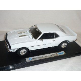 CHEVROLET CAMARO SS 396 1968 WEISS COUPE 1/18 WELLY MODELLAUTO MODELL