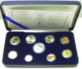Finnland Kursmuenzensatz orig nom 3 88 Euro 2003 PP mit Silbermedaille