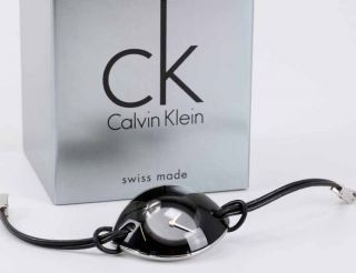 Calvin Klein Damenuhr Suspersion K33233 (a542)