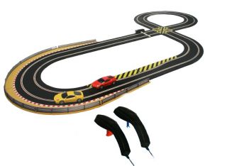 Scalextric Autorennbahn Rennbahn + 2x Ferrari 532cm Neu