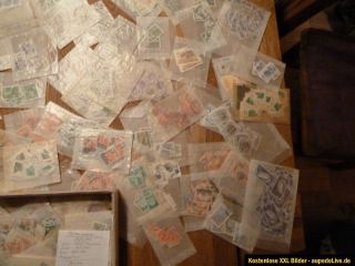 Karton mit einigen tausend Briefmarken gemäß Inhaltsverzeichnis