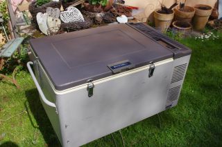 Engel Kompressorkühlbox Kühlbox 60ltr. 12V 220V Gefrierbox MRFT 560D