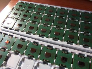 CPU Intel Pentium M 755 2.00GHz FSB 400MHz 2MB SL7EM Centrino