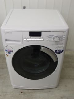 8kg Stand Waschmaschine Bauknecht WAUniq824HFLD w