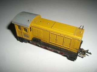 TT  Lok  Kleine gelbe Diesel Lok 103 033 7