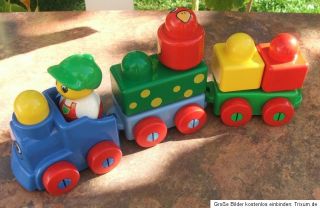 Lego Duplo Primo Eisenbahn mit Lok 2 Hängern 1 Figur und Bausteinen