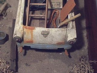 Ford Ranchero Courier Sedan1957 Barn Find Scheunenfund + Diorama 118