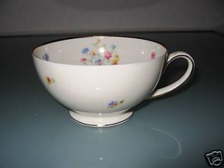 TEETASSE STREUBL. CREME * PT BAVARIA TIRSCHENREUTH