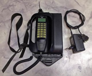 AEG Autotelefon TELECAR D 902   GSM   AT901   RAR   schon etwas älter