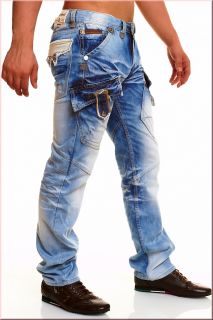 Männer Jeans in Used Optik mit seitlichen Taschen in Blau