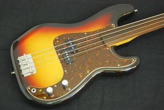 FENDER JAPAN 1962 Reissue Precision Bass PB62 FL Fretless bass 3CS CIJ