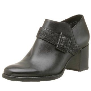 Clarks Womens Tilton Ankle Boot,Black,5.5 M Shoes