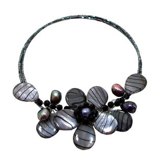 Memory Wire Painted Mother of Pearl Flower Choker Necklace (Thailand